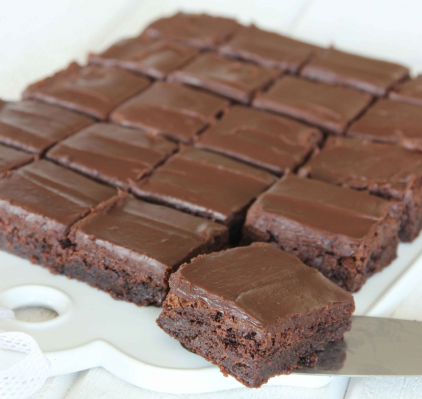 Baka ljuvligt goda fudge brownies – klicka här för recept!