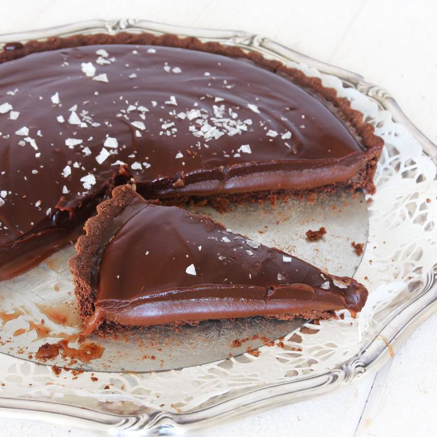 Baka en superläcker sötsalt chokladkolapaj – klicka här för recept!