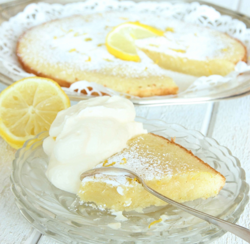 Frisk & fräsch citronkladdkaka – klicka här för recept!